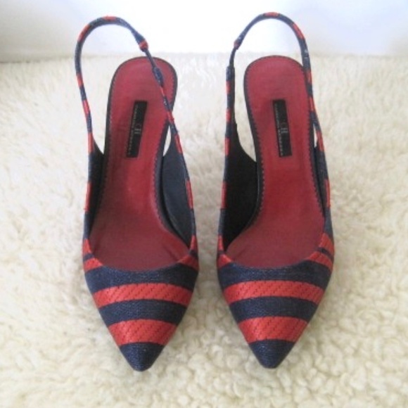 Authentic Carolina Herrera Insignia Sling Back Pumps - Picture 2 of 10